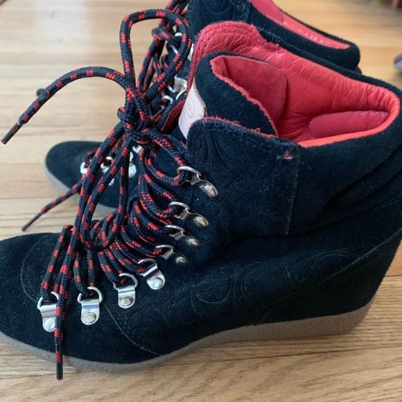 COACH size 8,5 BOOTIES sneakers shoes red black suede - Picture 4 of 5